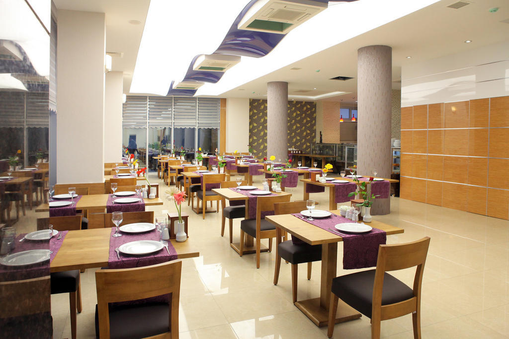 Ege Sevilen Hotel Turgutlu Bagian luar foto