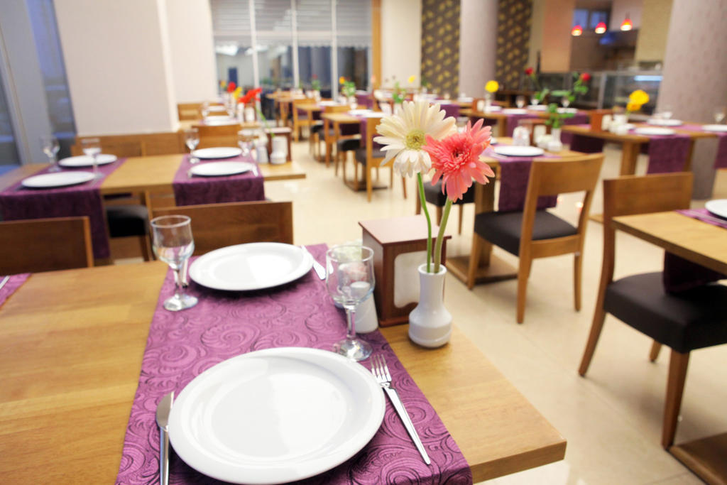 Ege Sevilen Hotel Turgutlu Bagian luar foto