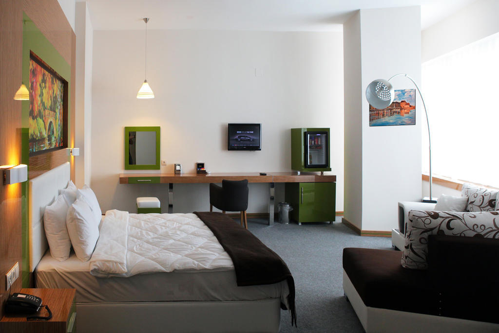 Ege Sevilen Hotel Turgutlu Ruang foto