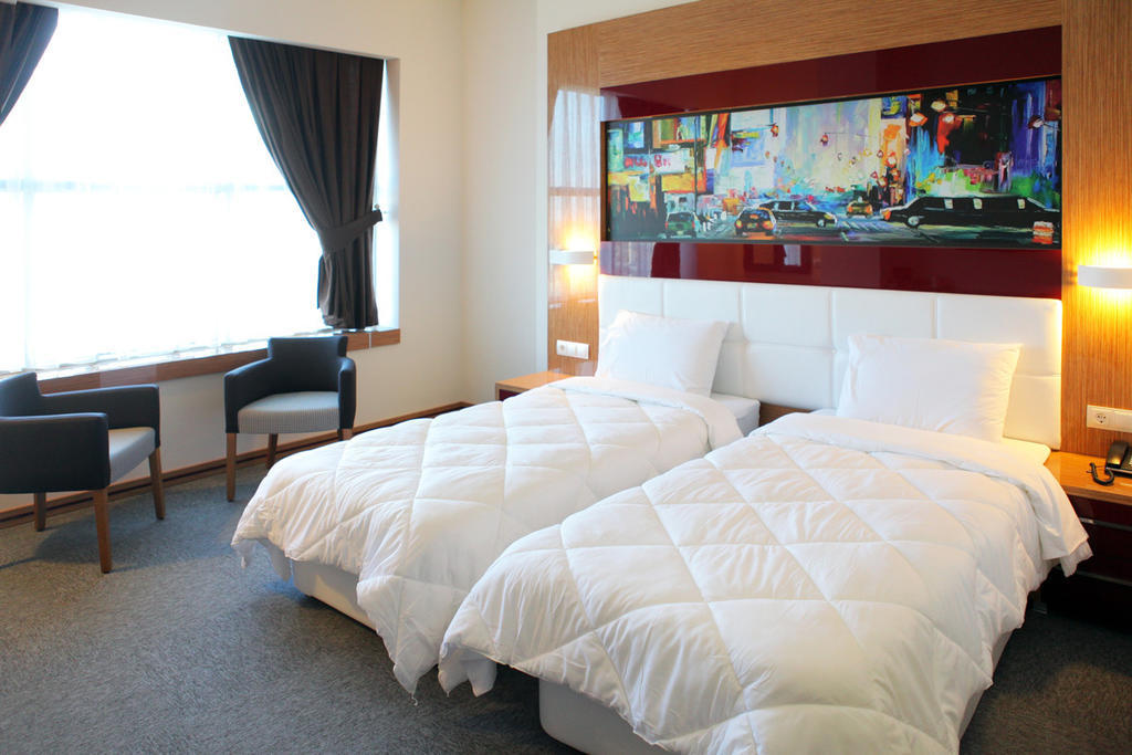 Ege Sevilen Hotel Turgutlu Ruang foto